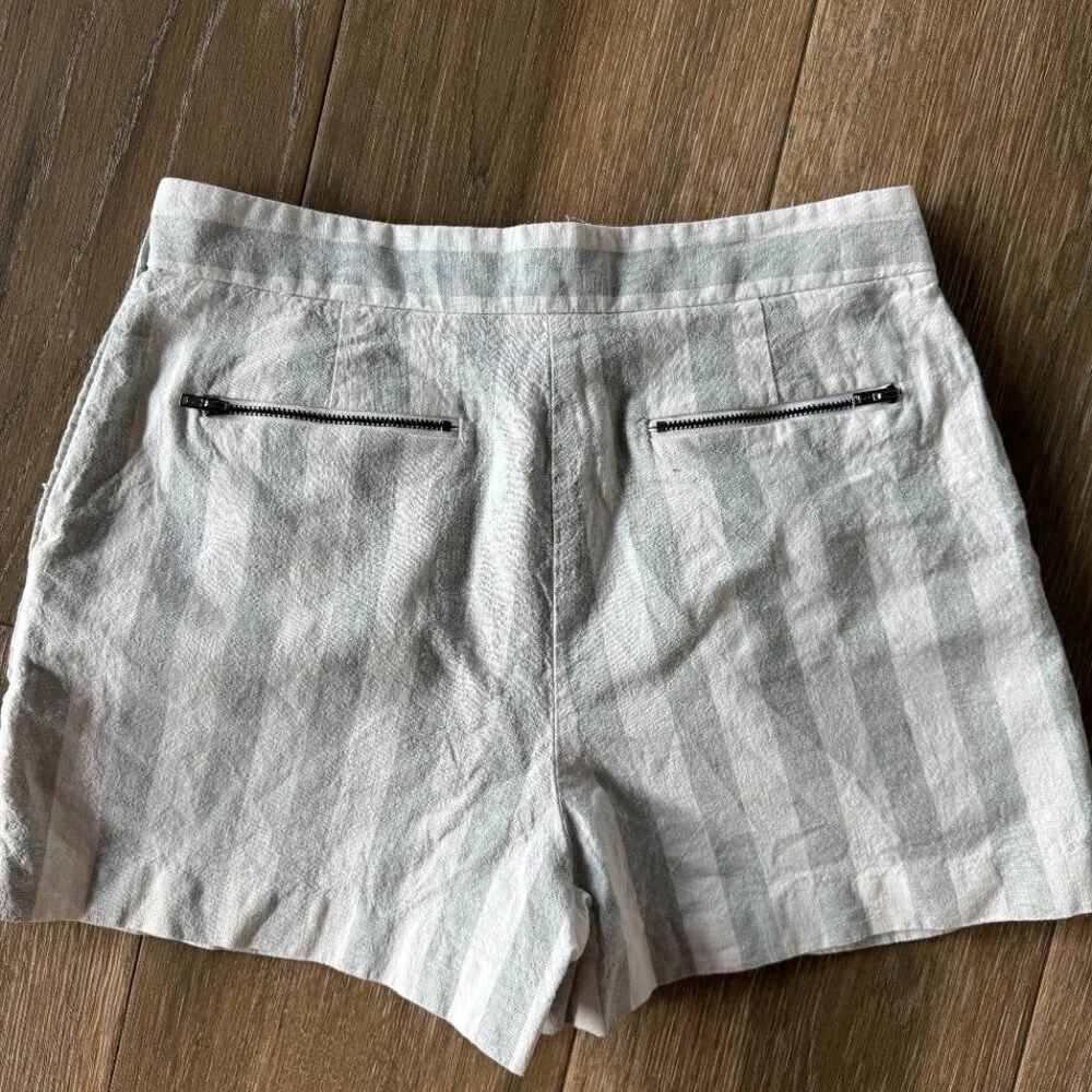 BCBGeneration linen/cotton gray/ivory striped mom shorts size 8